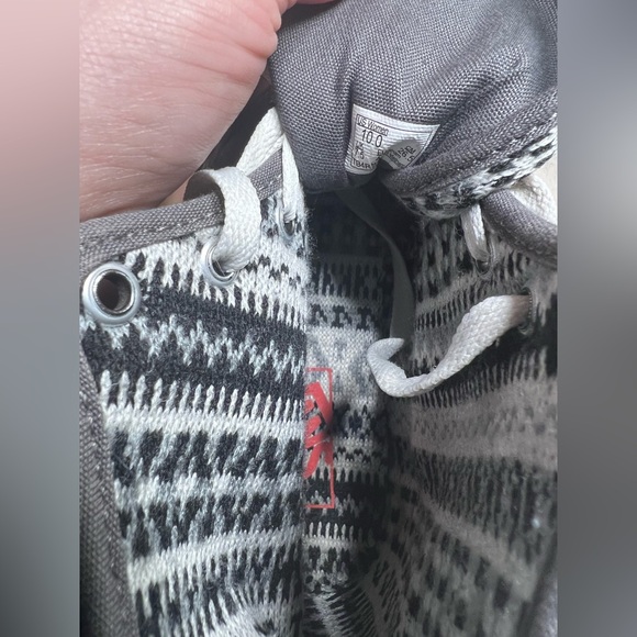 Vans Off The Wall Womens Sneakers Shoes 10 Gray Suede High Top Knit Insole - Picture 7 of 7